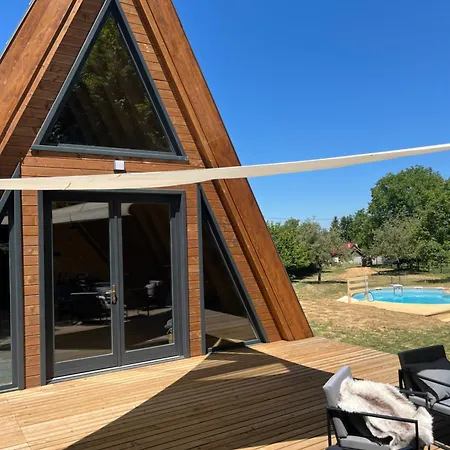 Matratea Elvonulohaz Chalet *