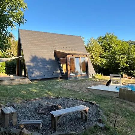 Matratea Elvonulohaz Parád